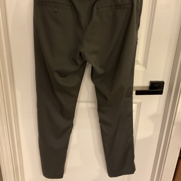 Grand Slam - Flat Front Stretch Dress Pants - Gray - Men’s Size 32x32 - Picture 5 of 10